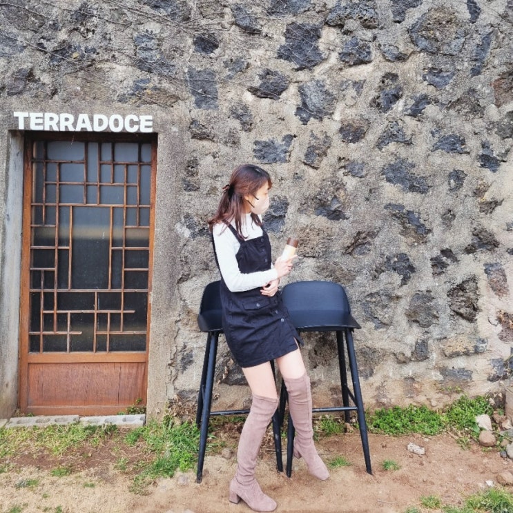  제주도 핫플 애월카페 테라도스 겉바속촉 제주카스테라