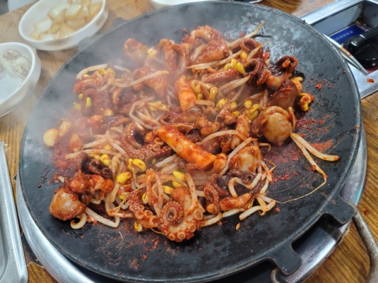  온천장 소문난초량할매쭈꾸미 : 동래 30년전통의 노포맛집에 다녀왔어요