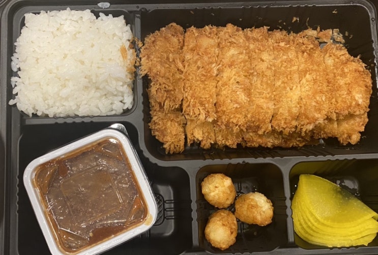  오랜만에먹은 매콩돈까스/또시켜먹은 투존치킨