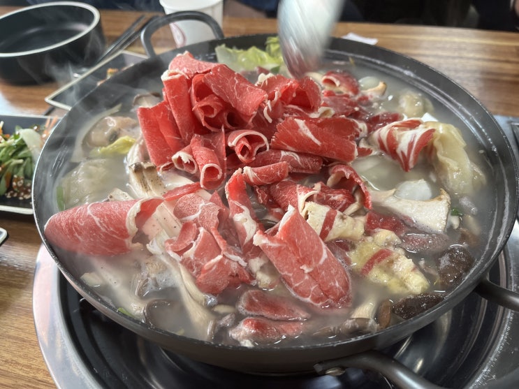  복을 복을 만두전골 샤부샤부 칼국수