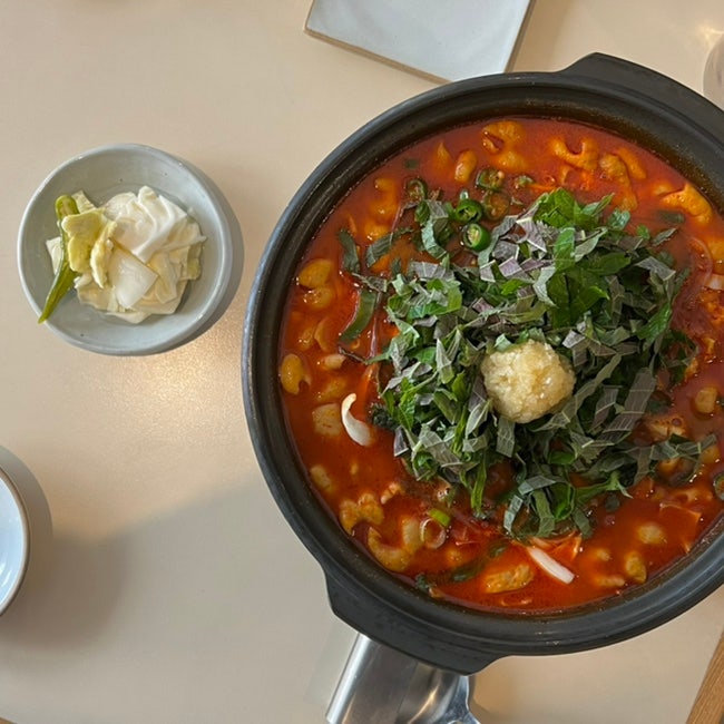  신당 분위기 좋은 곱창 전골 맛집 연해장
