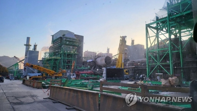 노동부, '근로자 사망' 중대재해 업체들 동시다발 압수수색 노동부, '근로자 사망' 중대재해 업체들 동시다발 압수수색