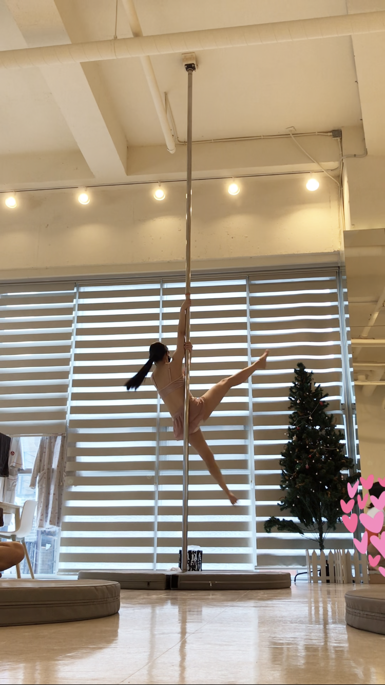 폴댄스 수업 368회차] 여전히 별로인 아라베스크 ㅠㅠ : 네이버 블로그, image size:750x1334