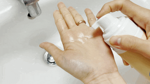  각질과 피지 관리에 효과적인 여드름 폼클렌징, 피부가 편안하게 진정되는 12GRABS 바하폼클렌징