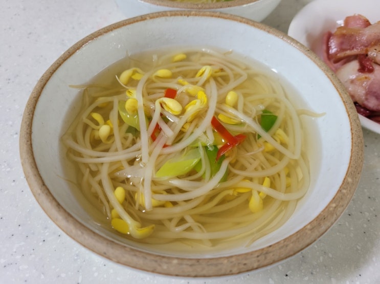  간단요리 콩나물국 베이컨 구이