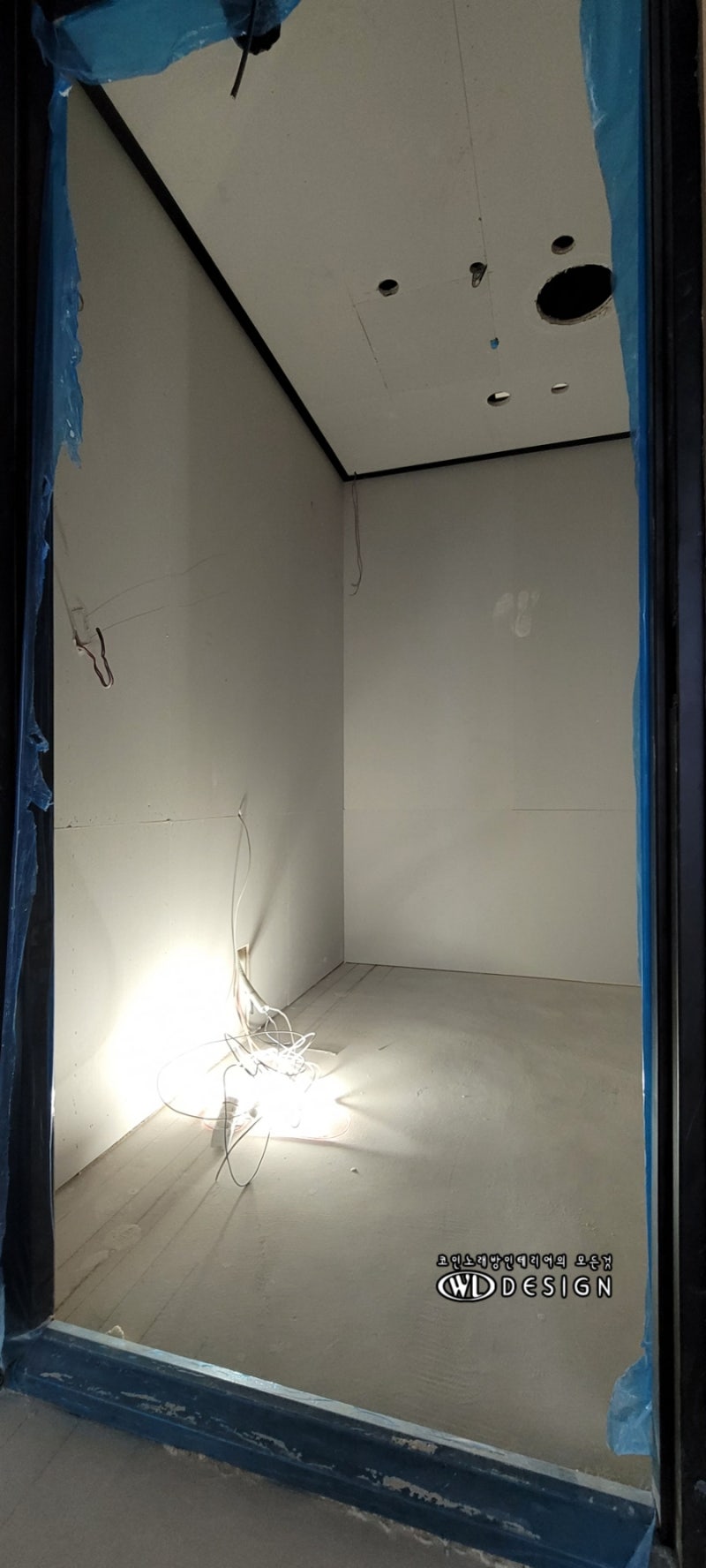 코인노래방인테리어 전문 우림디자인/코인노래방기기 전문 우림미디어/전북 전주 송천동 에코 코인노래연습장 인테리어 9탄  페인트작업/간판작업/바닥타일 벽면타일 자재 준비작업 후기 : 네이버 블로그