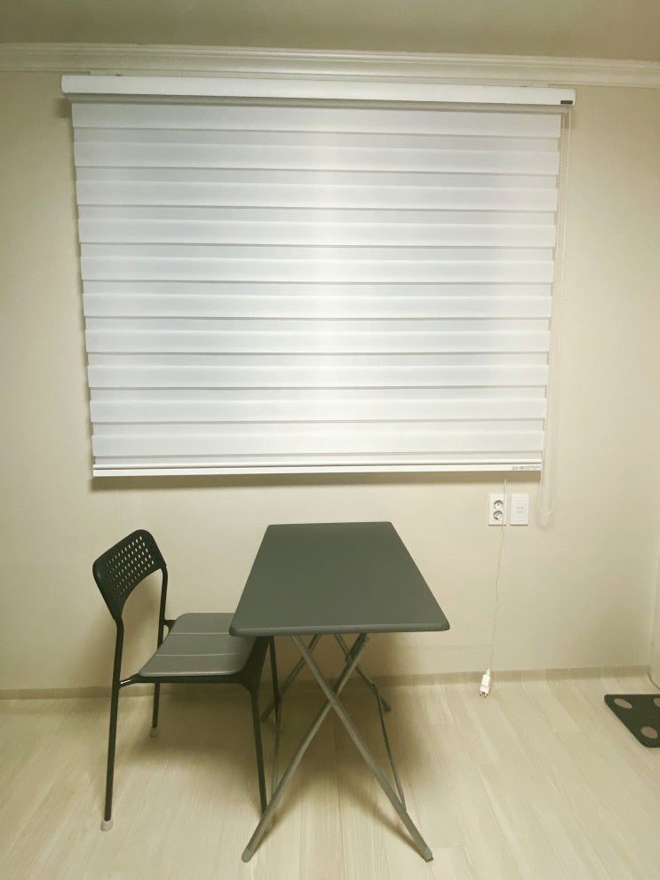  내돈내산) 천장 뚫지 않고 셀프 블라인드 설치하기(아라크네 설치 후기)