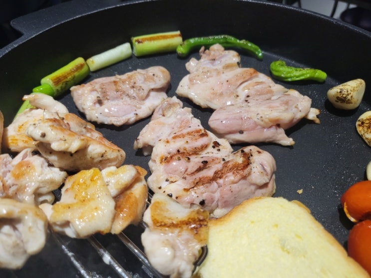  친목 ; 부위별 닭구이를 맛볼 수 있는 서울대입구역 맛집