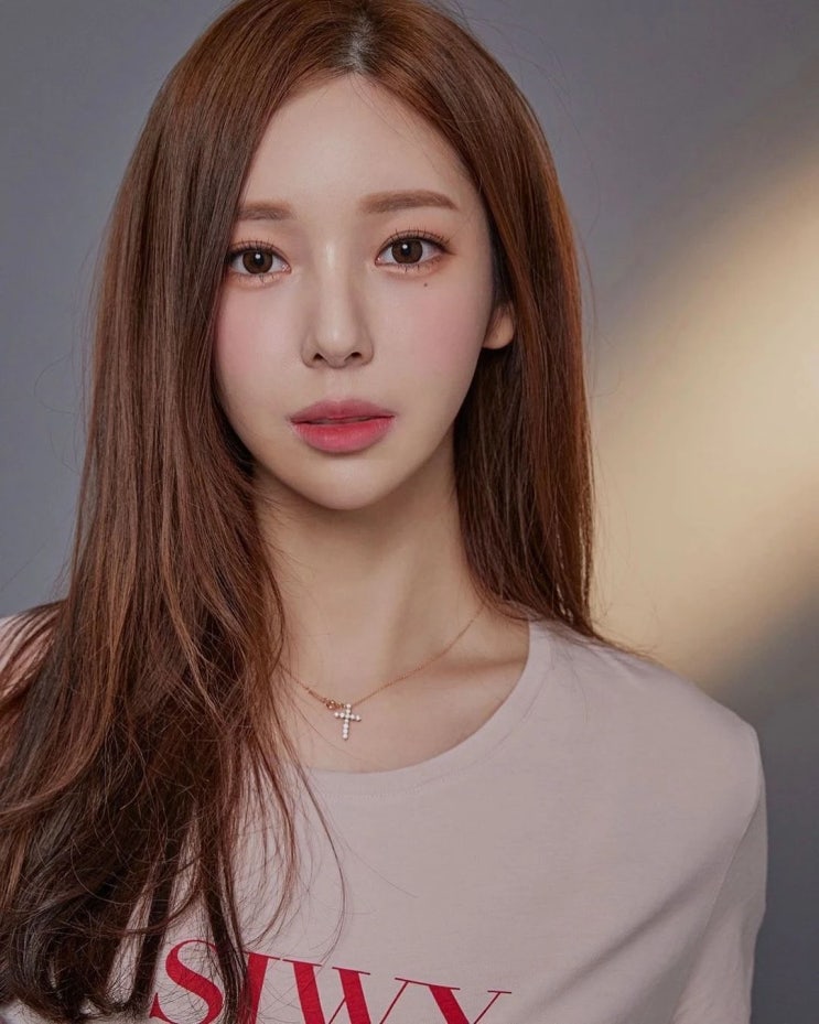 '여신강림' 야옹이 작가, 온라인 집들이로 자신의 집 공개 "네티즌들 입이 쩍 벌어졌다" '여신강림' 야옹이 작가, 온라인 집들이로 자신의 집 공개 "네티즌들 입이 쩍 벌어졌다"