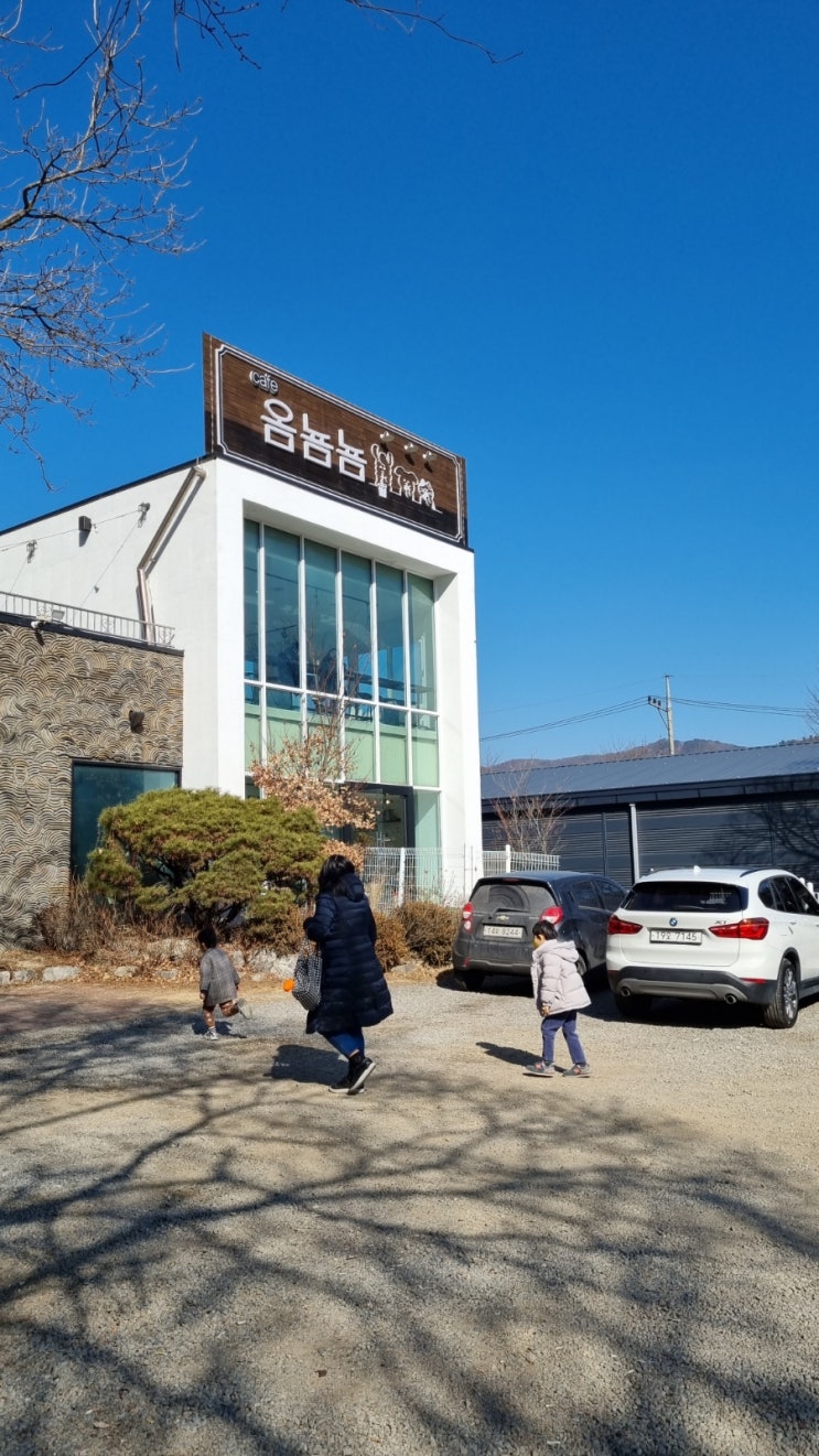  [카페 옴뇸뇸]귀엽고 사랑스러운 알파카가 있는 카페!