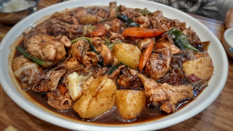  현지인들도 좋아하는 안동찜닭 맛집인 현대찜닭 그리고 맘모스 베이커리