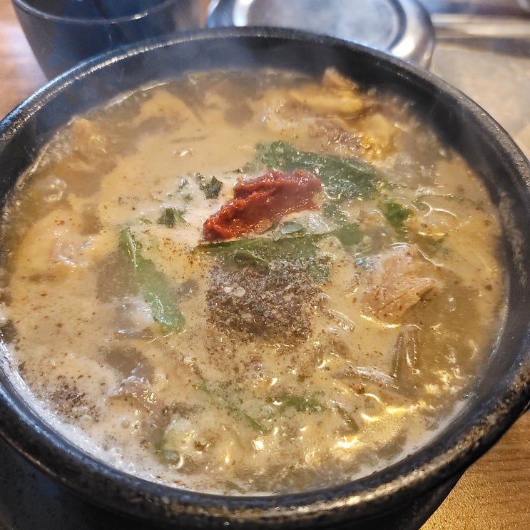  우려낸 사골은 보약이다? : 담소소사골순대육개장 포이점 [내돈내산 리뷰]