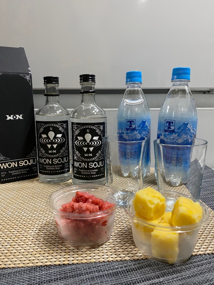  박재범 원소주로 과일소주를 만들어봤어요!