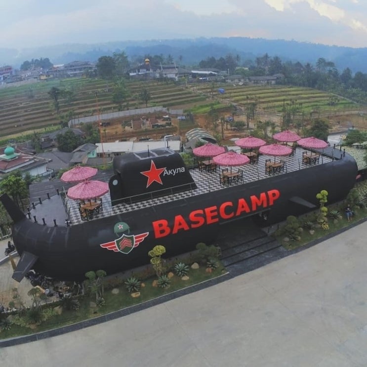  보고르 밀리터리 카페 - Basecamp Military