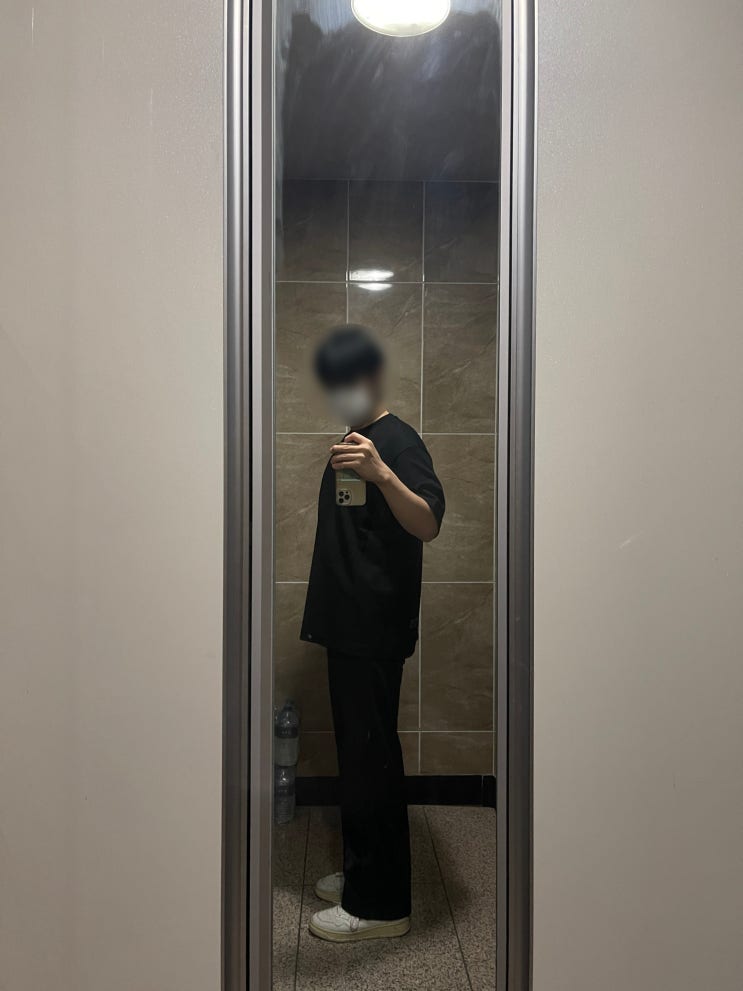 애프터프레이 에센셜 로고 티셔츠 블랙 앤 화이트 2종