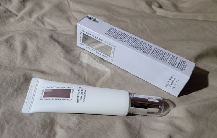  이스라엘산 화이트 토마토와 연어 정소 성분이 만나 자외선 차단은 물론 주름개선과 미백 케어 까지! '엔터니티 트리플 디펜스 선크림' [3중기능성선크림/백탁없는선크림/저자극선크림]