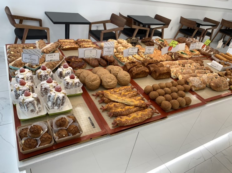 좌동/ 장산역빵집 얼마전 새로생긴 "순쌀빵" Rice Bakery 에 가서 올리브 치아바타빵, 쌀슈크림, 쌀팥소보루 사먹어봤어요 좌동/ 장산역빵집 얼마전 새로생긴 "순쌀빵" Rice Bakery 에 가서 올리브 치아바타빵, 쌀슈크림, 쌀팥소보루 사먹어봤어요
