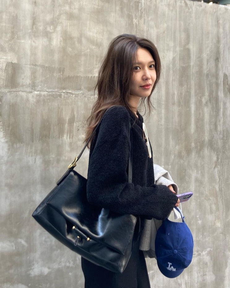 '정경호' 소녀시대 최수영, 편안하면서 스타일리시한 꾸안꾸 패션으로 러블리함 뽐내 '정경호' 소녀시대 최수영, 편안하면서 스타일리시한 꾸안꾸 패션으로 러블리함 뽐내