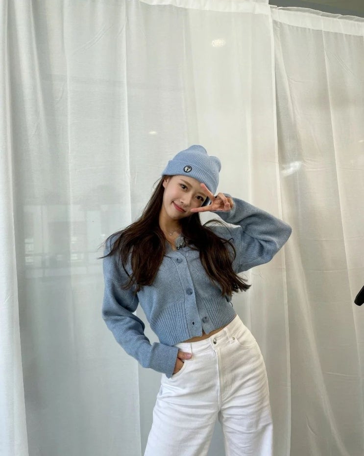 러블리즈 출신 이미주, 자가격리 후 비니 쓰고 힙한 분위기 속 과즙미 물씬한 인형 비주얼 러블리즈 출신 이미주, 자가격리 후 비니 쓰고 힙한 분위기 속 과즙미 물씬한 인형 비주얼