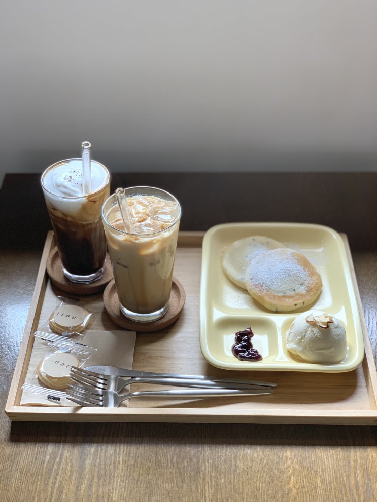  홍대 조용한 카페 아올 디저트 맛집 cafe aall