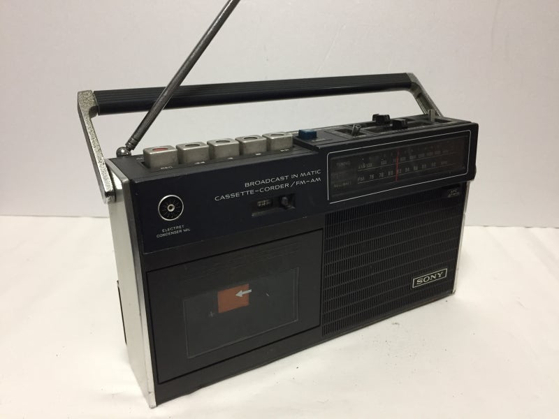 SONYスカイセンサーCASSETTE-CORDER CF-5950 ジャンク品 押さえつける