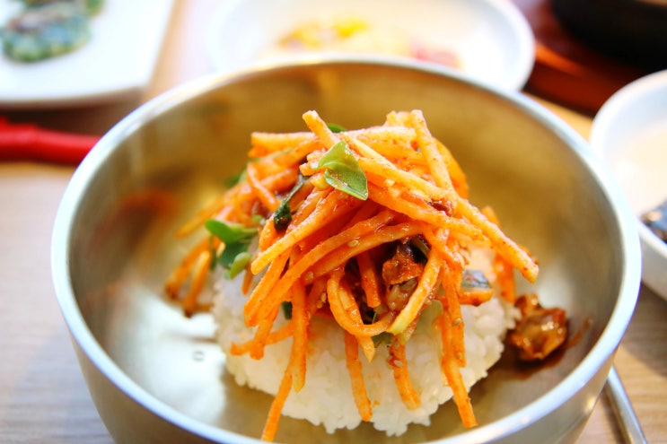  부산롯데월드맛집 바다향 꼬막한상 비빔밥과 육전 세트 후기