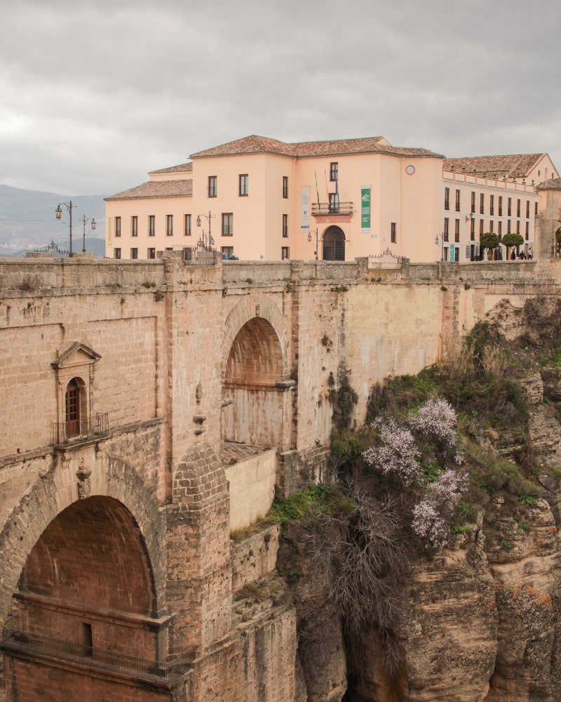 론다 여행ㅣ아이유 포토존 누에보다리 전망대 : 네이버 블로그