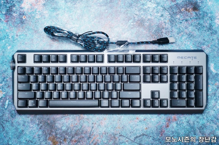  브리츠 유선 광축 기계식 키보드 GK90, 청축 (실버/USB)리뷰
