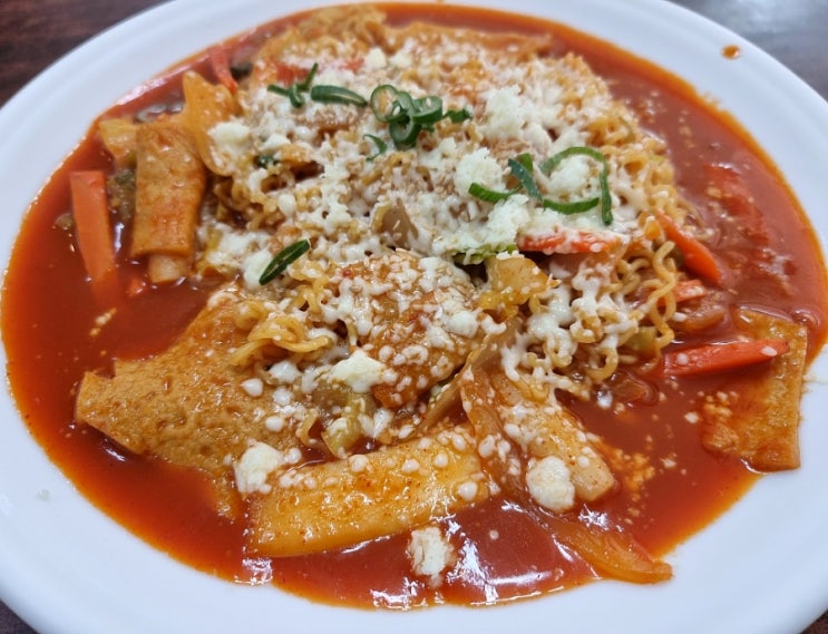  [전대 상대 분식 맛집] 뽀글이와 둘둘이 : 치즈라볶이 김밥 최고의 가성비