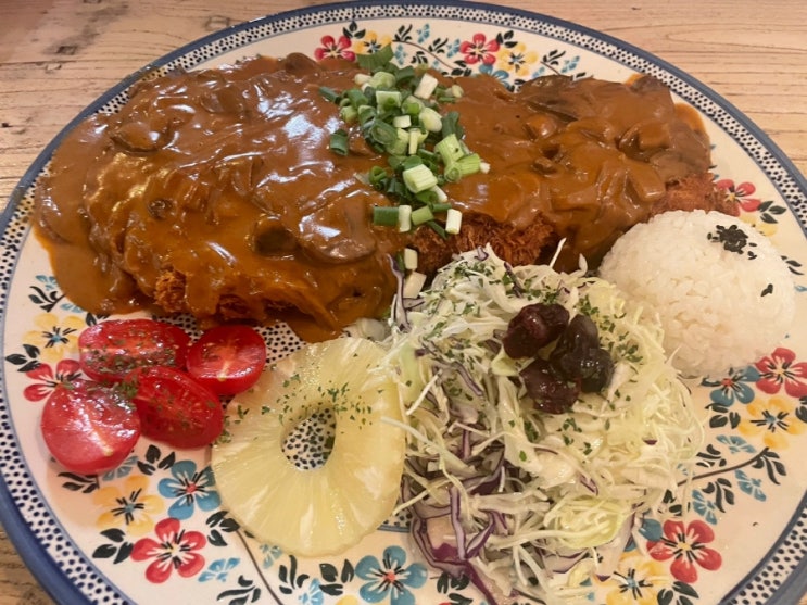  [행궁동 맛집] 행리단길 토마호크 포크 커틀렛으로 유명한 용정바른얼굴식당