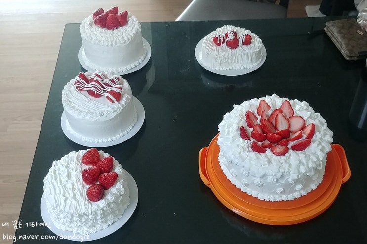 홈베이킹 딸기생크림케이크 만들기