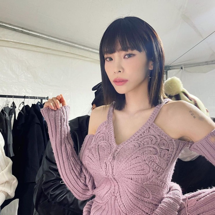 가수 헤이즈, 몰라보게 핼쓱해진 너무 야윈 비주얼 공개하자 팬들 걱정 "가슴이 찢어진다" 가수 헤이즈, 몰라보게 핼쓱해진 너무 야윈 비주얼 공개하자 팬들 걱정 "가슴이 찢어진다"