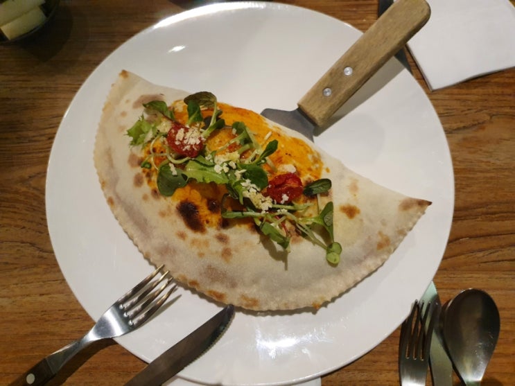  광교카페거리맛집 아브뉴뱅 와인 요리 즐기고 왔어요
