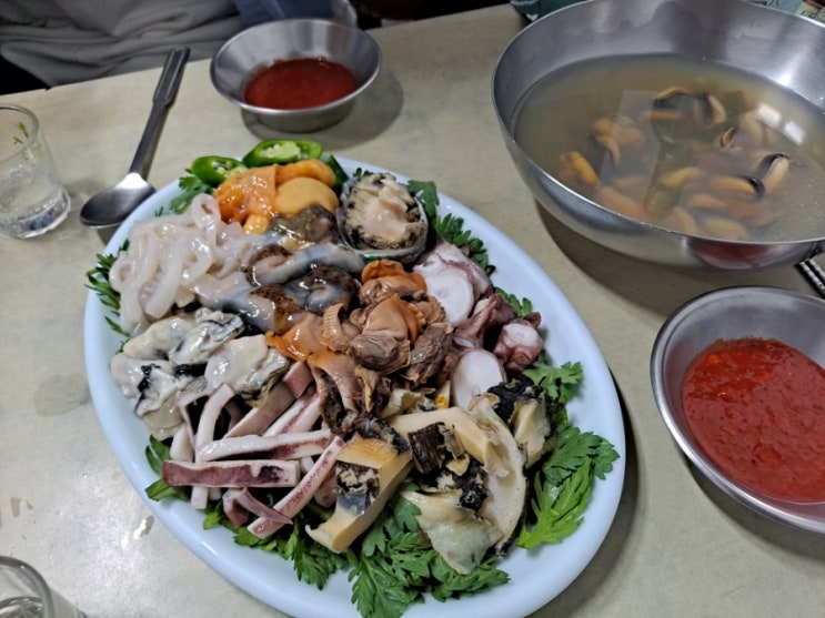  을지로 충무로 찐로컬맛집 필동해물 에서 모둠 해산물에 소주 회식각