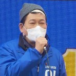 <b>송영길</b>, 붕대 감고 마지막 유세 동참...'기습' <b>유튜버</b>는 "진술... 