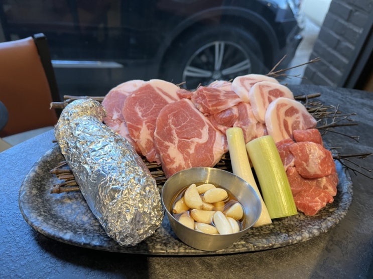 신당동 돼지고기 맛집 직화장인 내돈내산 후기 (feat.고기에 진심이라면 오세요)