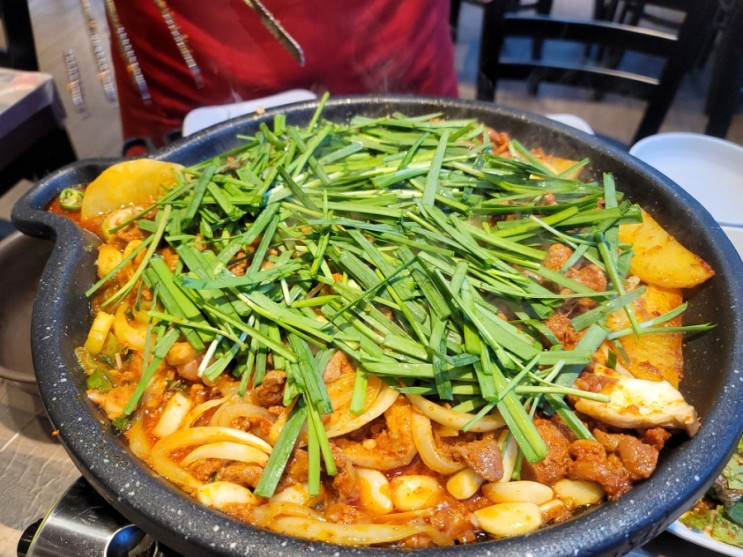 부산야외식당 서가네오리 : 족구장이있어 단체모임하기 좋은 가야동맛집