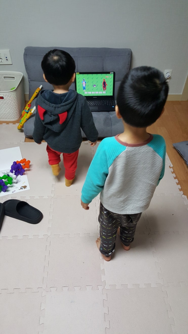  공룡 체조_5세, 4세 [공룡] 주제 집콕놀이 (가정 놀이터_음률 영역)