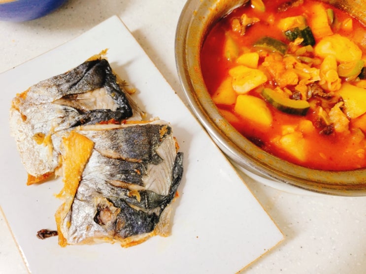  결혼기념일 20주년 아침요리 호박감자고추장찌개 삼치구이
