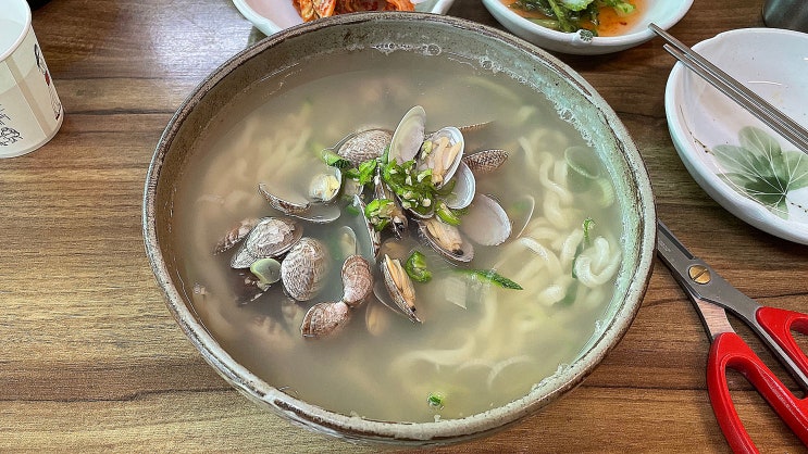 대구 대명동시원한 국물 쫄깃한 생면, 윤가네칼국수