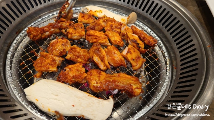  [아이랑 삼척여행#14] 쏠비치 숯불 닭갈비 구이 '뜰 인더 그릴' & 삼척해수욕장 산책 기록(메뉴, 영업시간, 산책로, 바닷소리)