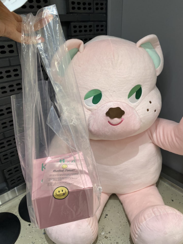  드디어 먹어본 노티드 도넛! 카페노티드 여의도 IFC몰점/ 솔직후기