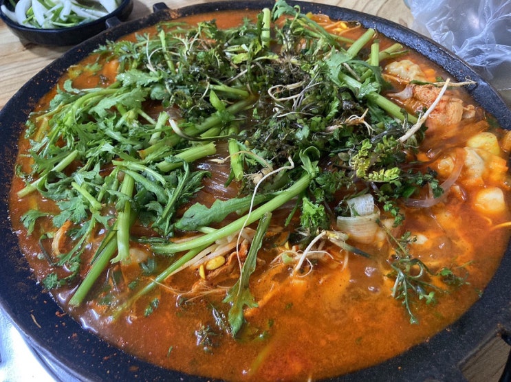  석계역 맛집, 건강한 맛이 나는 태백마루 국물 닭갈비