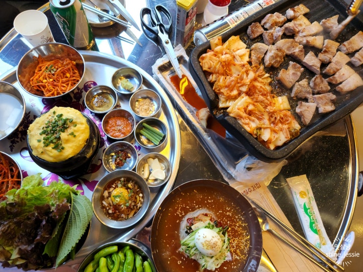  발산역 고기집 쫀득고소한 마곡 김삼구 김치 삼겹살
