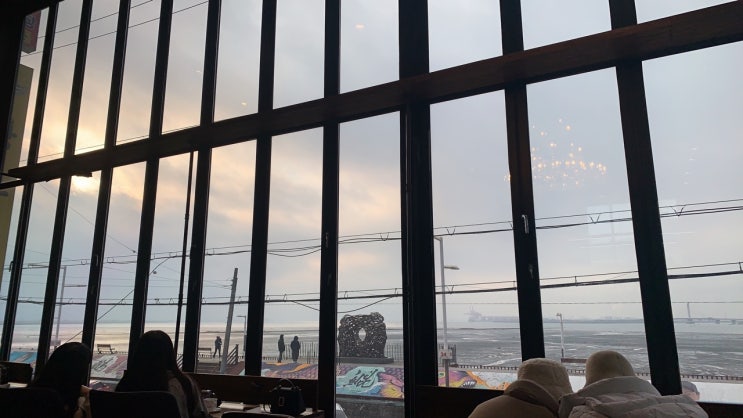 오이도, 먹먹한 하늘 그리고 카페 프로젝트 C 오이도, 먹먹한 하늘 그리고 카페 프로젝트 C
