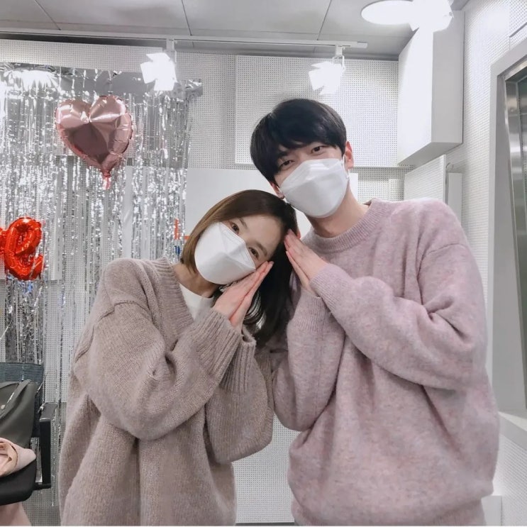 1세대 아이돌 그룹 베이비북스 멤버이자 배우 이희진, 깡마른 몸매 보여줘 "얼마나 바른거야" 1세대 아이돌 그룹 베이비북스 멤버이자 배우 이희진, 깡마른 몸매 보여줘 "얼마나 바른거야"