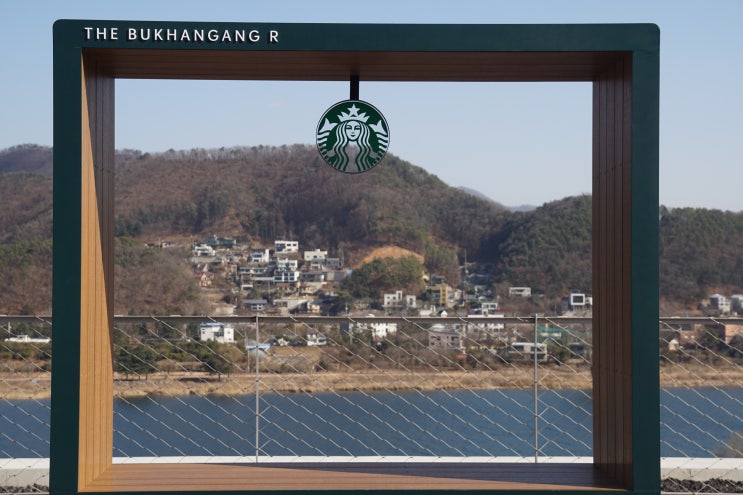  [남양주]고요히 흐르는 북한강을 즐길 수 있는 리저브 스타벅스 북한강점