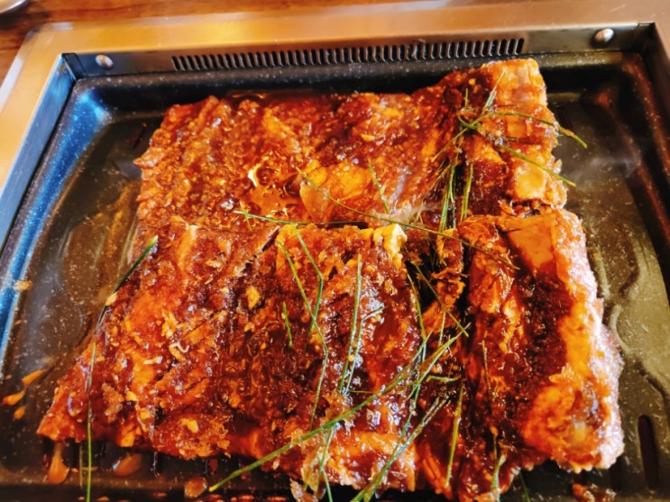 남양주 돼지갈비 맛집 포도나무집 솔잎왕갈비가 정답 남양주 돼지갈비 맛집 포도나무집 솔잎왕갈비가 정답