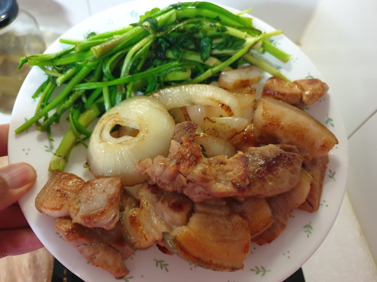  [산지직송 제주 흑돼지] 69% 할인 삼겹살 맛이 나는 뒷다리살 미나리와 함께 먹으면 꿀맛 몬트락 구입 후기