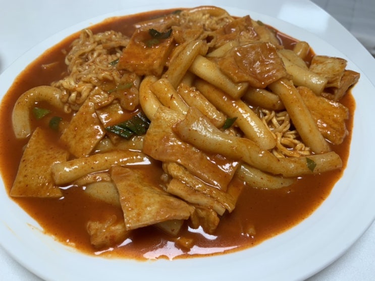 즉석 떡볶이 밀키트 맛집 "은영이 떡볶이" 보통맛으로 조리해 먹어봤는데 우와~넘 맛있네요 (+ 은영이떡볶이 어묵탕과 함께) 즉석 떡볶이 밀키트 맛집 "은영이 떡볶이" 보통맛으로 조리해 먹어봤는데 우와~넘 맛있네요 (+ 은영이떡볶이 어묵탕과 함께)